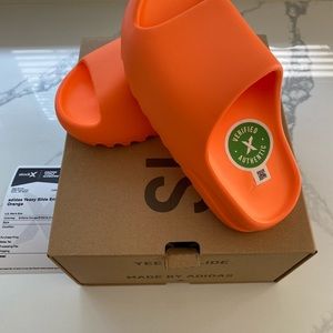 Yeezy Slides 'Enflame Orange' (sold)